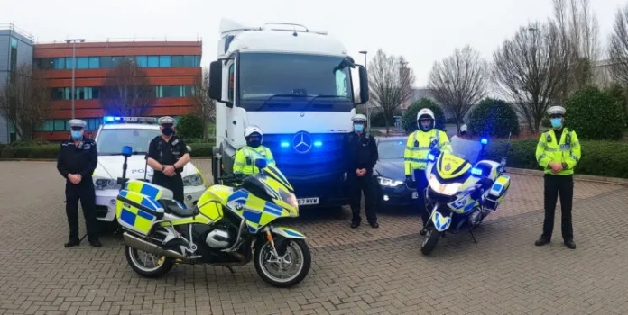 Police team crackdown on motorists