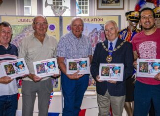 L to R - Martyn Edwards, (BPS), Brian Sweeting (BPS), Chris Hocking, Mike Crocker (President of Bridgwater Guy Fawkes Carnival) & Andy Bennett