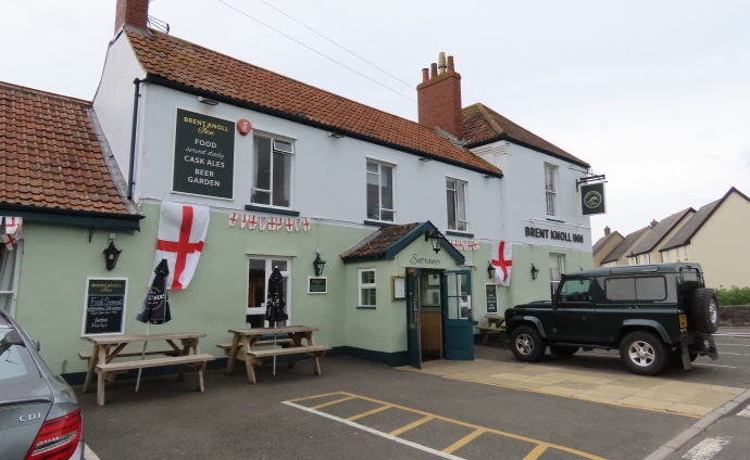 Brent Knoll Inn landlords in East Brent near Burnham-On-Sea