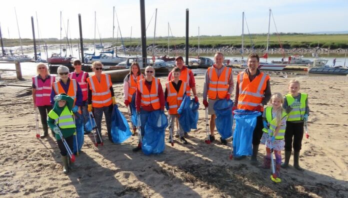 Friends of Burnham Beach litter pick in Burnham-On-Sea