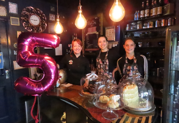 Burnham-On-Sea cake and coffee shop Dusicake celebrates its fifth anniversary