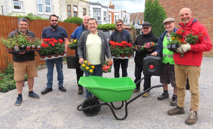 Burnham-On-Sea town centre gets a dash of summer colour thanks to Freemasons