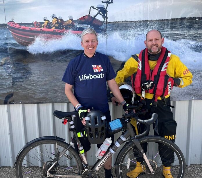 Burnham-On-Sea.com: Fundraising cyclist Jason Belcher