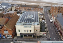 Burnham-On-Sea’s Ritz Social Club has gone green with the installation of 107 new solar panels on the roof of its town centre building.