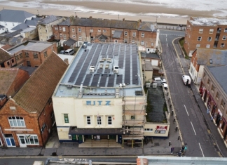 Burnham-On-Sea’s Ritz Social Club has gone green with the installation of 107 new solar panels on the roof of its town centre building.