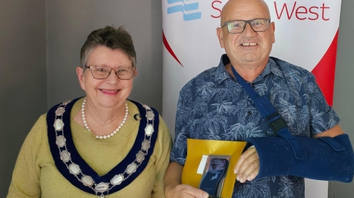 Mark Podbury,Swim Coach, at Burnham on Sea Swimmjmg Club has won the Swim England ‘South West’ Swimming Development Coach Award