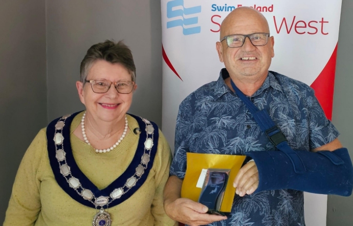 Mark Podbury,Swim Coach, at Burnham on Sea Swimmjmg Club has won the Swim England ‘South West’ Swimming Development Coach Award