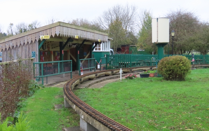 Burnham-On-Sea.com - West Huntspill Miniature Railway near Bunham-On-Sea