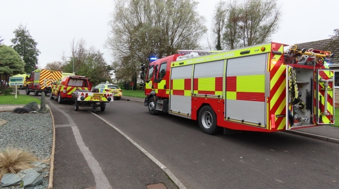 Burnham-On-Sea.com: Body found in lake at Hunts Pond in Burnham-On-Sea