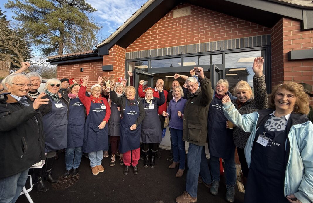 Ribbon cutting ceremony held to open Brent Knoll community shop