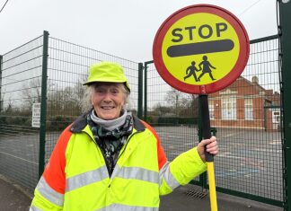 Burnham-On-Sea.com: Lollipop lady Heather James