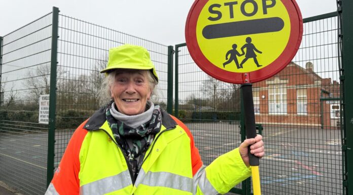 Burnham-On-Sea.com: Lollipop lady Heather James